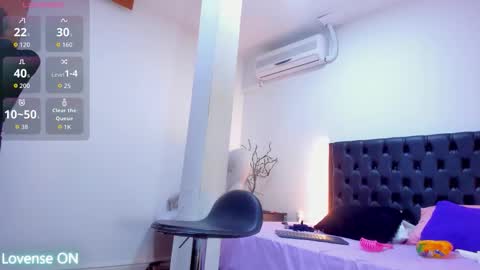 Snapshot of miiarod chatting on 11-19-25, 07:36 mia sofia online show from 11-19-25, 07:36