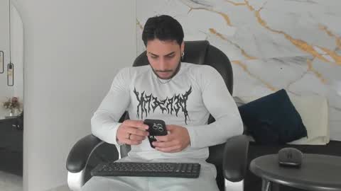 Daniel online show from 09-24-25, 01:14