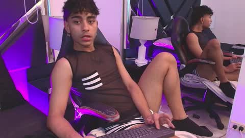 Snapshot of miikeothon chatting on 04-02-26, 04:32 miikeothon online show from 04-02-26, 04:32