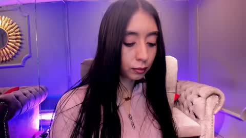 miilu  online show from 01-30-25, 03:33