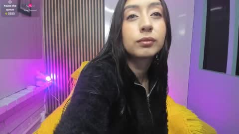 miilu  online show from 09-18-25, 03:19