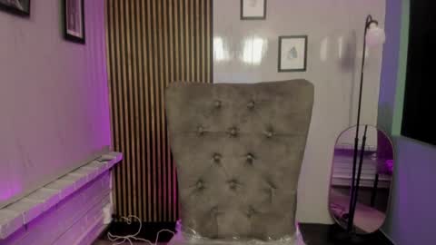 miilu  online show from 07-17-26, 03:57