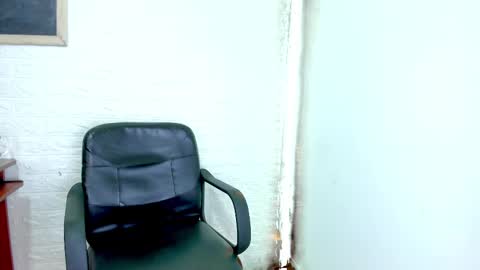 miiss_evaa online show from 02-17-25, 11:23