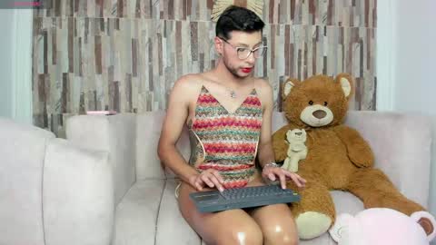 miissy__ online show from 05-30-26, 06:38