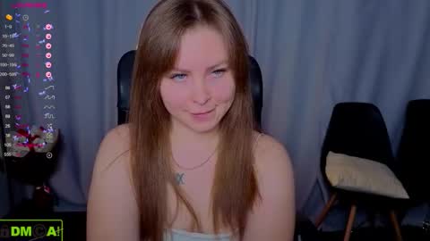 Snapshot of mika_bloom chatting on 11-16-25, 02:06 Mika online show from 11-16-25, 02:06