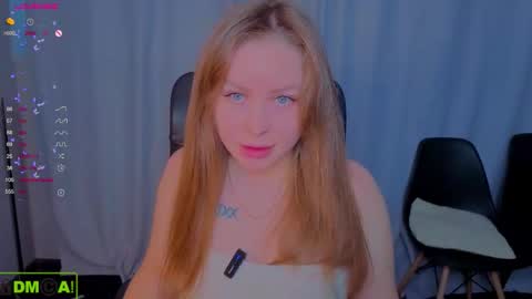 Snapshot of mika_bloom chatting on 11-17-25, 02:17 Mika online show from 11-17-25, 02:17