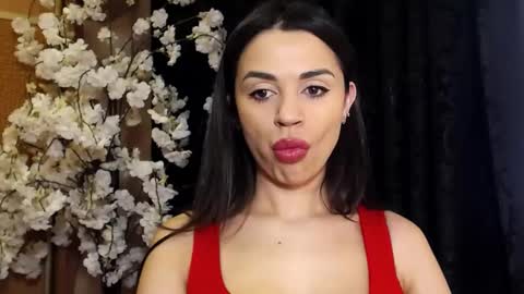 Mika online show from 02-14-25, 09:13