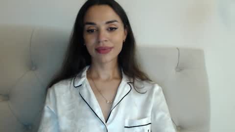 Mika online show from 10-13-25, 10:32