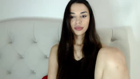 Mika online show from 11-16-25, 08:25