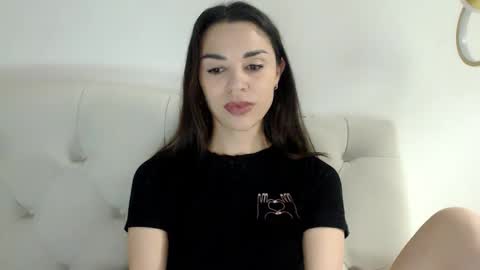 Mika online show from 04-11-26, 11:36