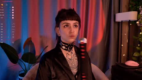 mika_moon_ online show from 01-18-25, 12:24