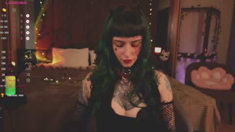 mika_moon_ online show from 02-25-25, 06:53