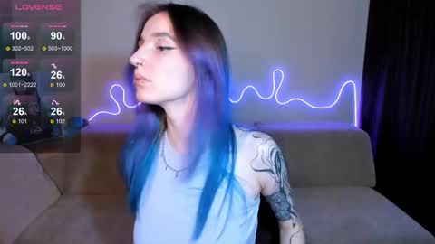 Mika online show from 09-19-25, 12:50