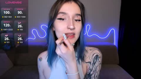 Mika online show from 11-15-25, 12:13