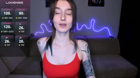 Mika online show from 04-21-26, 02:01