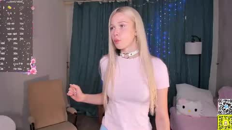 Angel girl online show from 06-27-26, 08:36