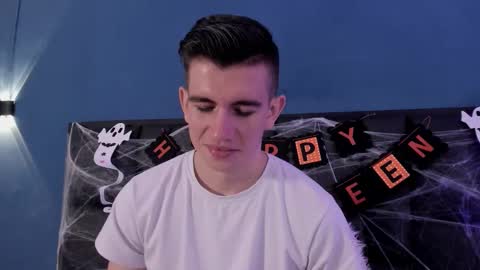 mikael online show from 10-22-25, 04:24