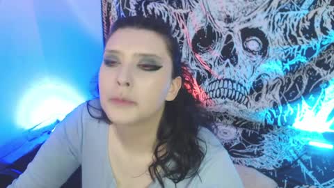 Mika online show from 04-02-26, 10:18