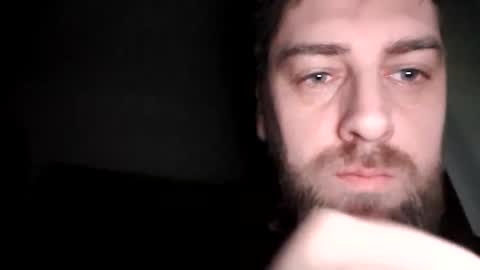 Mika online show from 01-10-25, 04:33