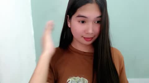 Snapshot of mikayla_slut chatting on 09-08-25, 06:51 Kyla online show from 09-08-25, 06:51
