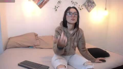 mikaza online show from 06-11-26, 12:47