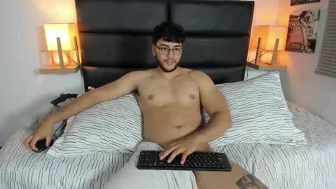  MIKE FOXXX online show from 01-09-26, 03:26