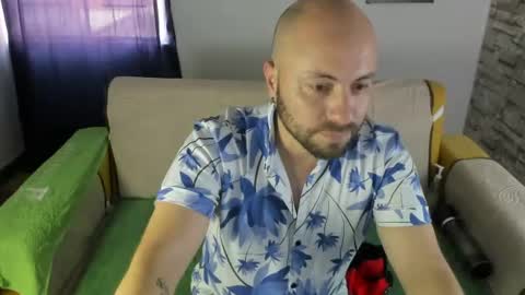 Snapshot of mike_lover_ chatting on 07-16-26, 07:31 mike lover online show from 07-16-26, 07:31