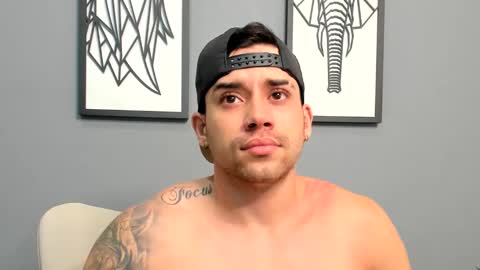 Snapshot of mike_montoya chatting on 12-11-24, 04:39 Mike Montoya online show from 12-11-24, 04:39