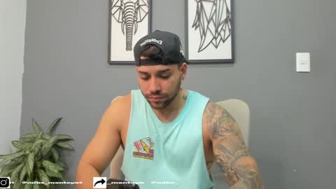 Snapshot of mike_montoya chatting on 01-04-25, 03:40 Mike Montoya online show from 01-04-25, 03:40