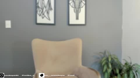 Snapshot of mike_montoya chatting on 01-30-25, 06:43 Mike Montoya online show from 01-30-25, 06:43