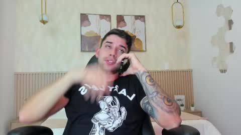 Snapshot of mike_montoya chatting on 10-09-25, 10:08 Mike Montoya online show from 10-09-25, 10:08