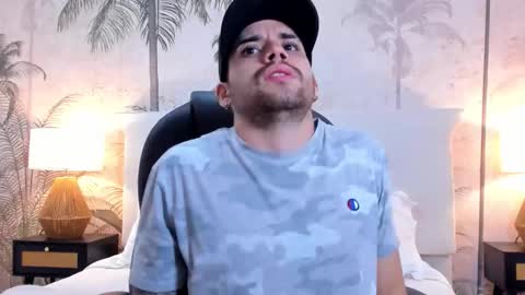 Snapshot of mike_montoya chatting on 12-14-25, 05:13 Mike Montoya online show from 12-14-25, 05:13