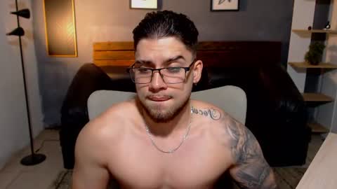 Snapshot of mike_montoya chatting on 06-13-26, 01:14 Mike Montoya online show from 06-13-26, 01:14