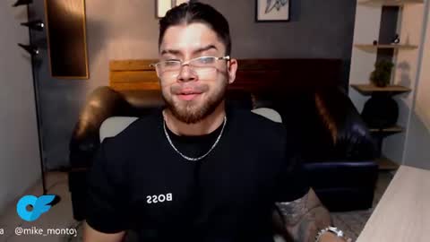 Snapshot of mike_montoya chatting on 07-19-26, 10:35 Mike Montoya online show from 07-19-26, 10:35