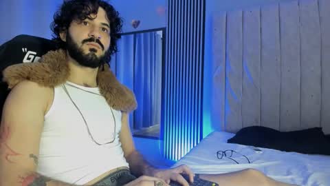 Snapshot of mike_parkerr chatting on 12-21-25, 05:47 Mike Parker online show from 12-21-25, 05:47