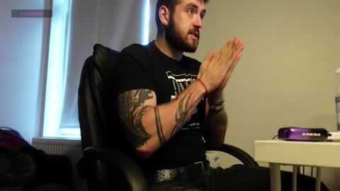 MIKE PLATANO online show from 09-29-25, 06:07