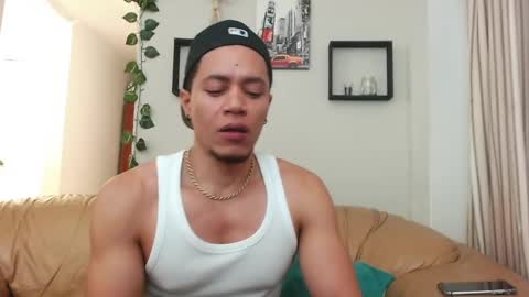 Snapshot of mike_rolly chatting on 09-12-25, 03:06 Enrique Rolly online show from 09-12-25, 03:06