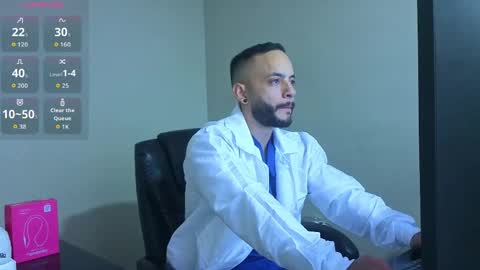Snapshot of mike_savage3 chatting on 05-31-26, 12:34 Mike online show from 05-31-26, 12:34