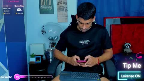 Snapshot of mike_shelby21 chatting on 09-18-25, 01:18 mike_shelby21 online show from 09-18-25, 01:18