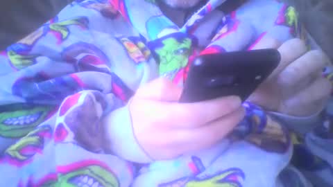 Snapshot of mikehockishuge9 chatting on 01-19-25, 01:01 mikehockishuge9 online show from 01-19-25, 01:01