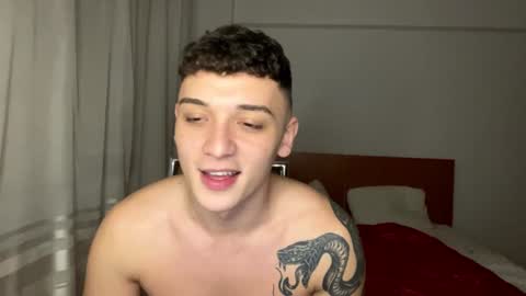 Snapshot of mikelaur chatting on 12-04-24, 06:17 MikeLaur online show from 12-04-24, 06:17