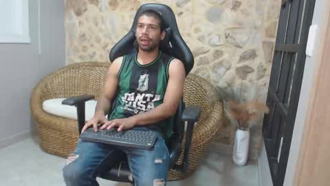 MIKE PARK  online show from 10-12-25, 11:09