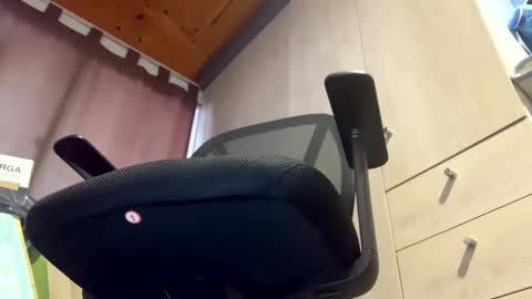 miker1239 online show from 09-16-25, 01:56