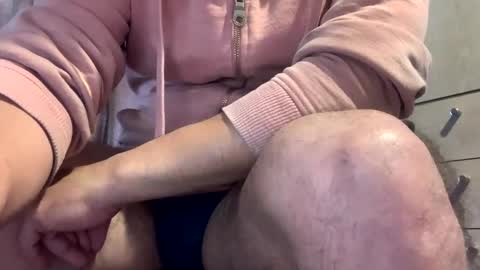 miker1239 online show from 10-13-25, 04:07