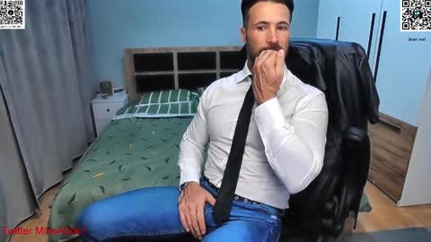 Mike    online show from 01-16-25, 07:52