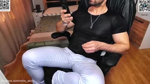 Mike    online show from 03-25-26, 02:01