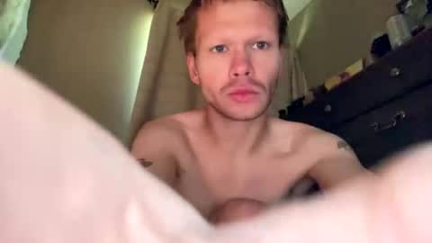 Snapshot of mikeswanston chatting on 11-10-25, 08:30 Mike Swanston online show from 11-10-25, 08:30