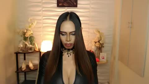 Snapshot of mikeyalawi03 chatting on 12-16-24, 07:26 Mistress MikeyAlawi online show from 12-16-24, 07:26