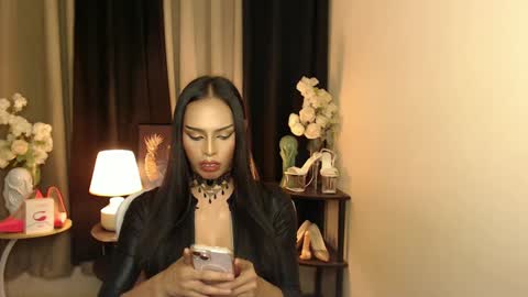 Snapshot of mikeyalawi03 chatting on 01-14-25, 11:31 Mistress MikeyAlawi online show from 01-14-25, 11:31