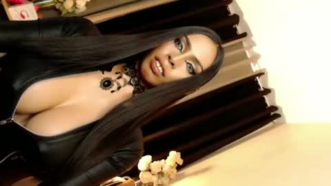 Snapshot of mikeyalawi03 chatting on 02-28-25, 08:42 Mistress MikeyAlawi online show from 02-28-25, 08:42